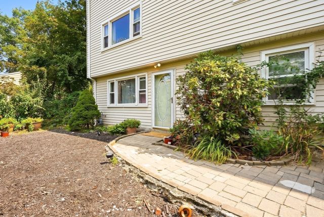 24 College Farm Rd, Waltham, MA 02451