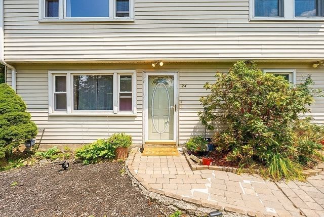 24 College Farm Rd, Waltham, MA 02451
