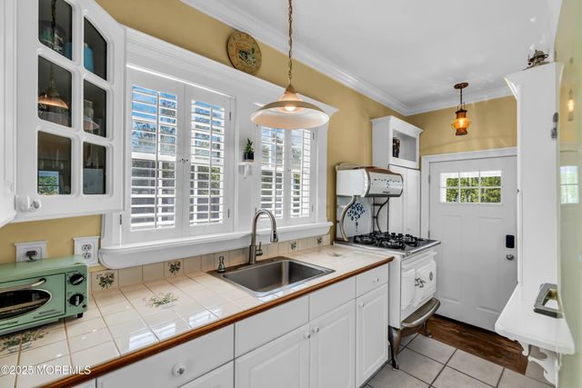 344 E Point Pleasant Avenue, Ocean Gate, NJ 08740