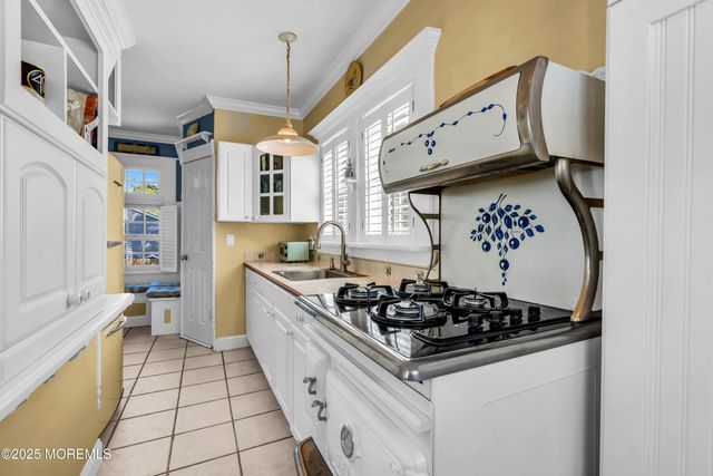 344 E Point Pleasant Avenue, Ocean Gate, NJ 08740