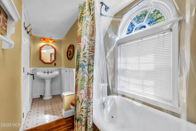 344 E Point Pleasant Avenue, Ocean Gate, NJ 08740