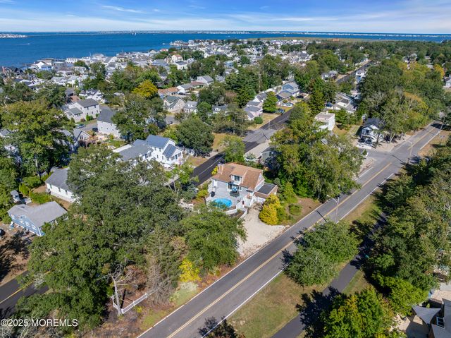 344 E Point Pleasant Avenue, Ocean Gate, NJ 08740