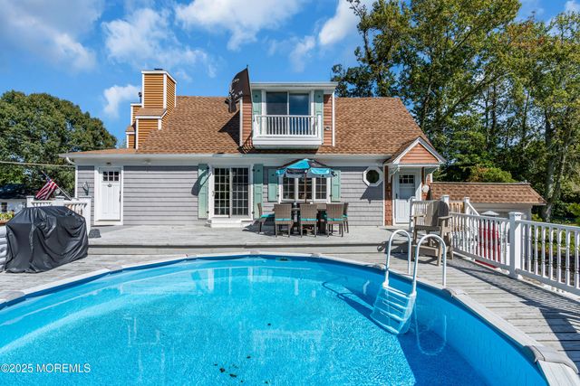 344 E Point Pleasant Avenue, Ocean Gate, NJ 08740