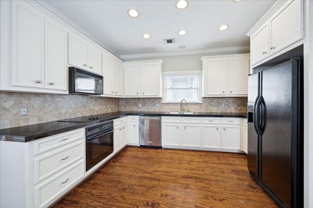 509 W 27th Street, Houston, TX 77008