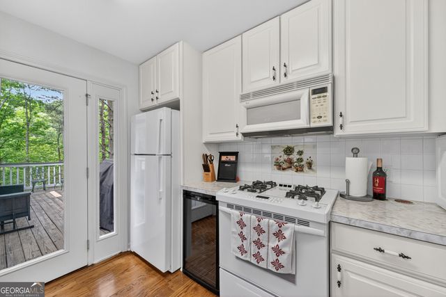 359 Bahn Erlenbruck, Helen, GA 30545