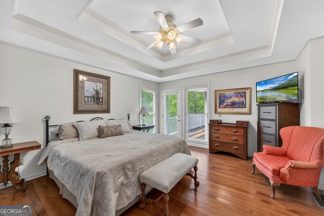 359 Bahn Erlenbruck, Helen, GA 30545