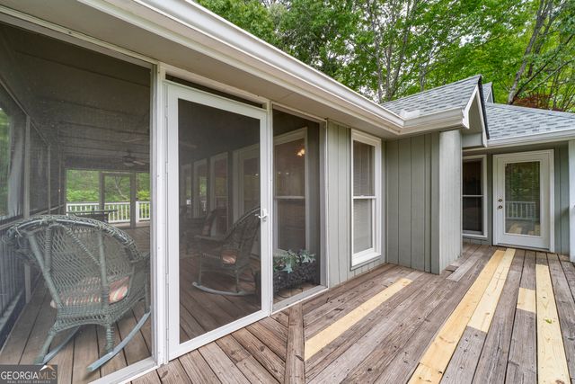 359 Bahn Erlenbruck, Helen, GA 30545