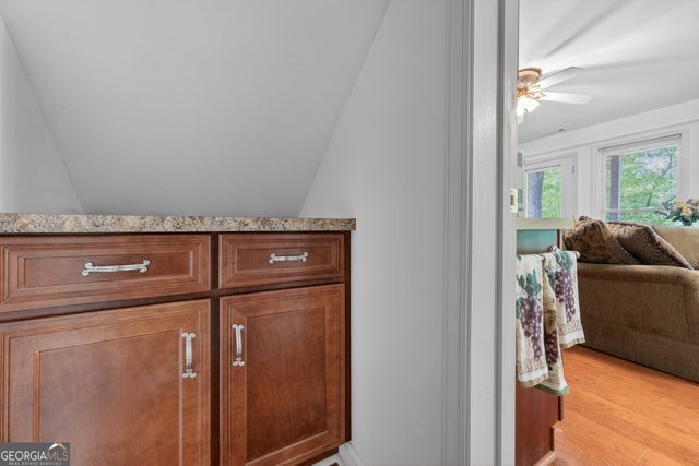 359 Bahn Erlenbruck, Helen, GA 30545
