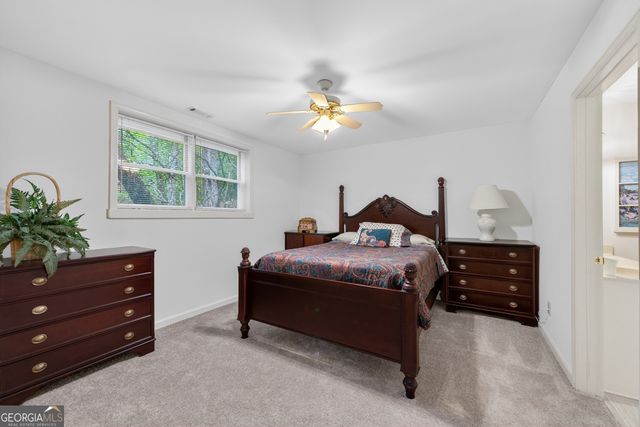 359 Bahn Erlenbruck, Helen, GA 30545