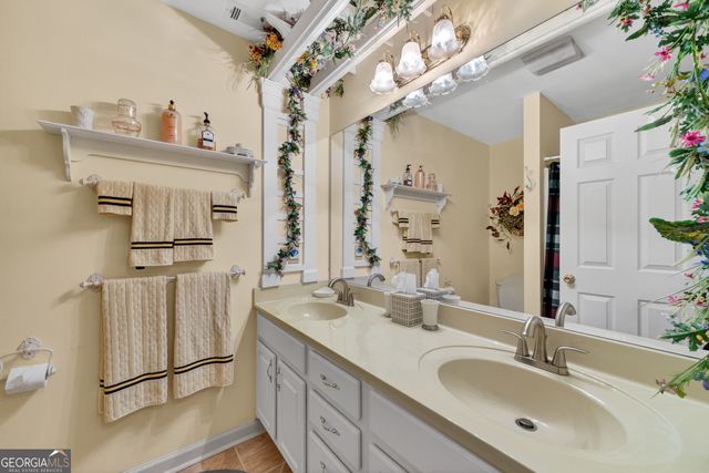 359 Bahn Erlenbruck, Helen, GA 30545