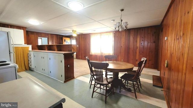 1032 HOLLY VISTA DR, Colonial Beach, VA 22443