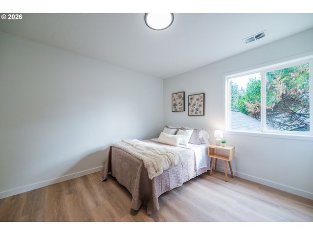 13413 GERBER WOODS Dr, Oregon City, OR 97045