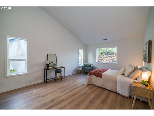 13413 GERBER WOODS Dr, Oregon City, OR 97045