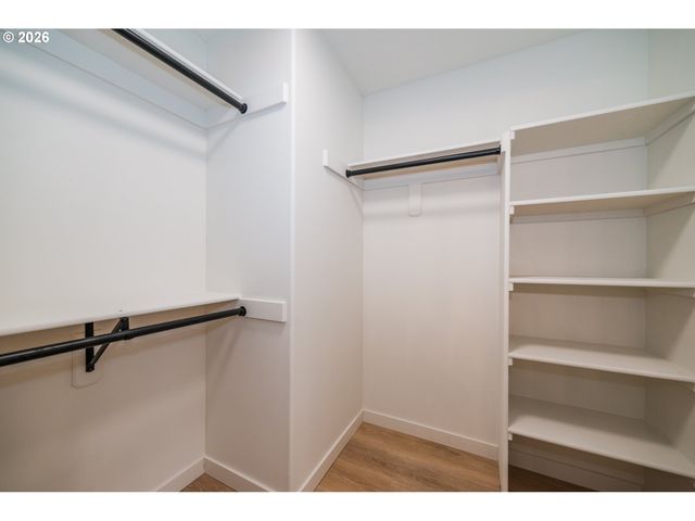 13413 GERBER WOODS Dr, Oregon City, OR 97045