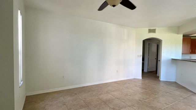 136 SW Peacock Boulevard 19-104, Port St. Lucie, FL 34986