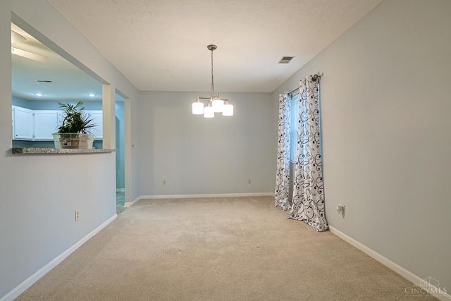 3703 W Galbraith Road, Cincinnati, OH 45247