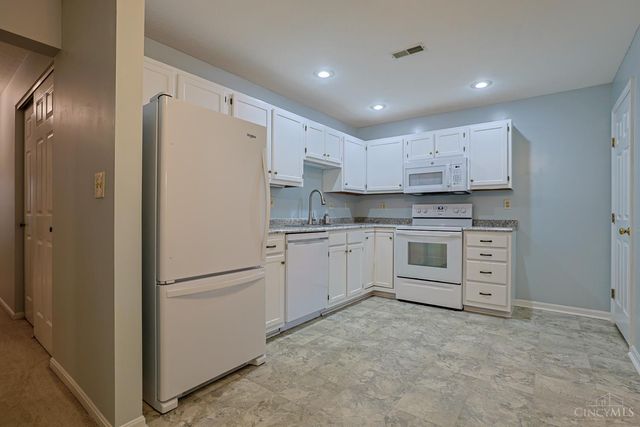 3703 W Galbraith Road, Cincinnati, OH 45247