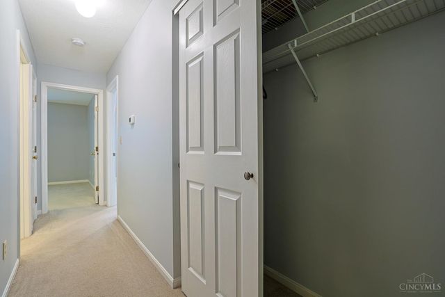 3703 W Galbraith Road, Cincinnati, OH 45247