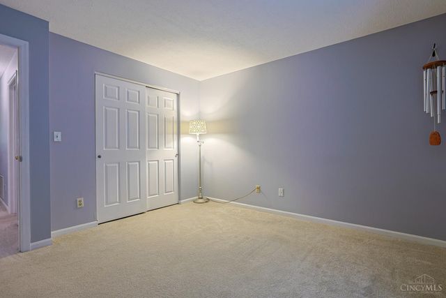 3703 W Galbraith Road, Cincinnati, OH 45247