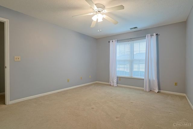 3703 W Galbraith Road, Cincinnati, OH 45247