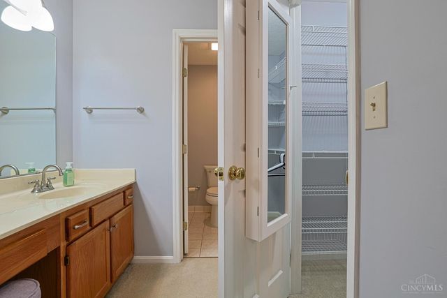 3703 W Galbraith Road, Cincinnati, OH 45247