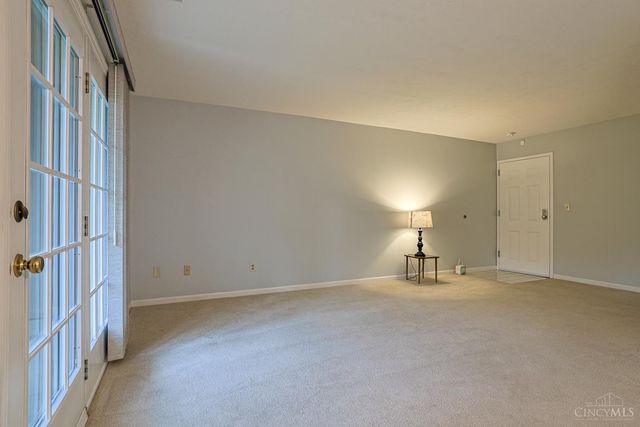 3703 W Galbraith Road, Cincinnati, OH 45247