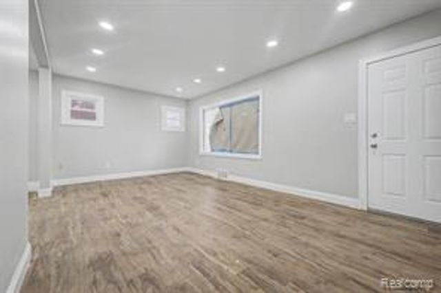 11419 Abington Avenue, Detroit, MI 48227
