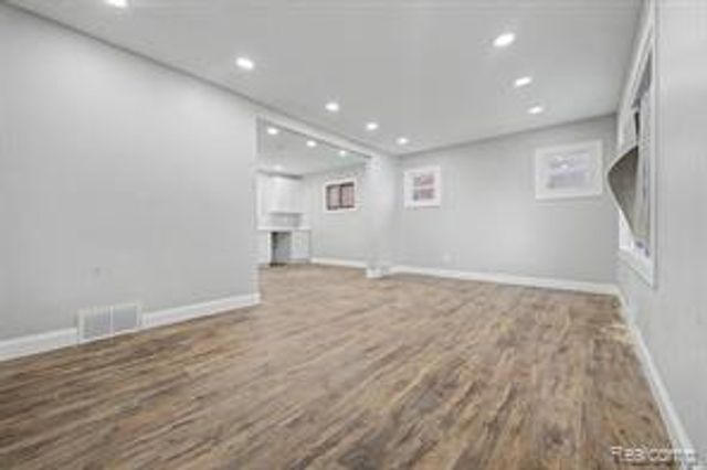 11419 Abington Avenue, Detroit, MI 48227
