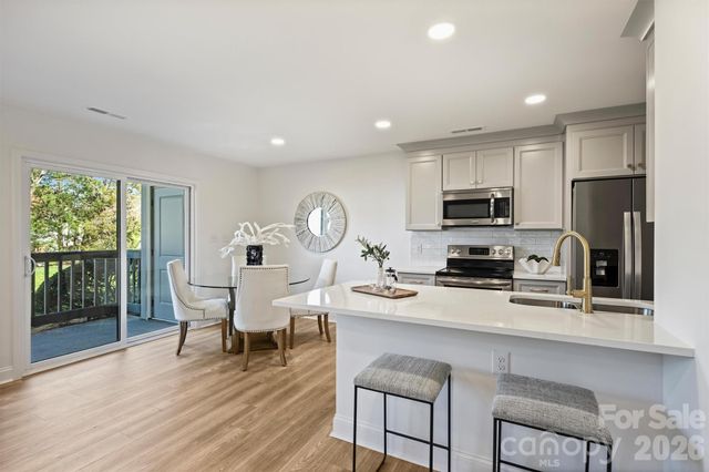 11141 Harrowfield Road, Charlotte, NC 28226