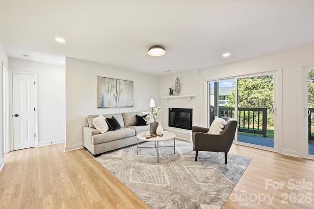 11141 Harrowfield Road, Charlotte, NC 28226