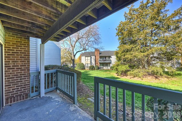 11141 Harrowfield Road, Charlotte, NC 28226