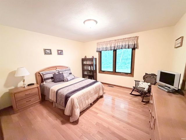 20711 Windrush Court, South Bend, IN 46614