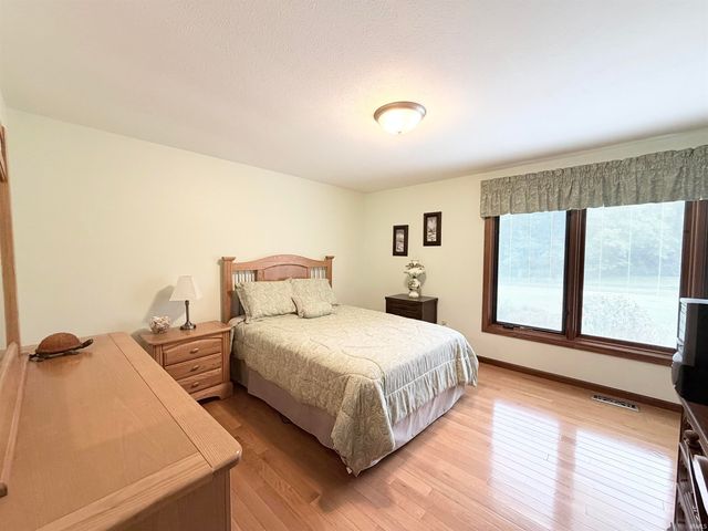 20711 Windrush Court, South Bend, IN 46614