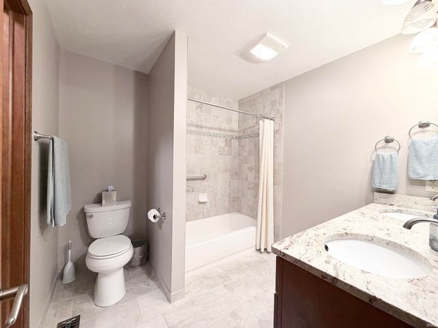 20711 Windrush Court, South Bend, IN 46614