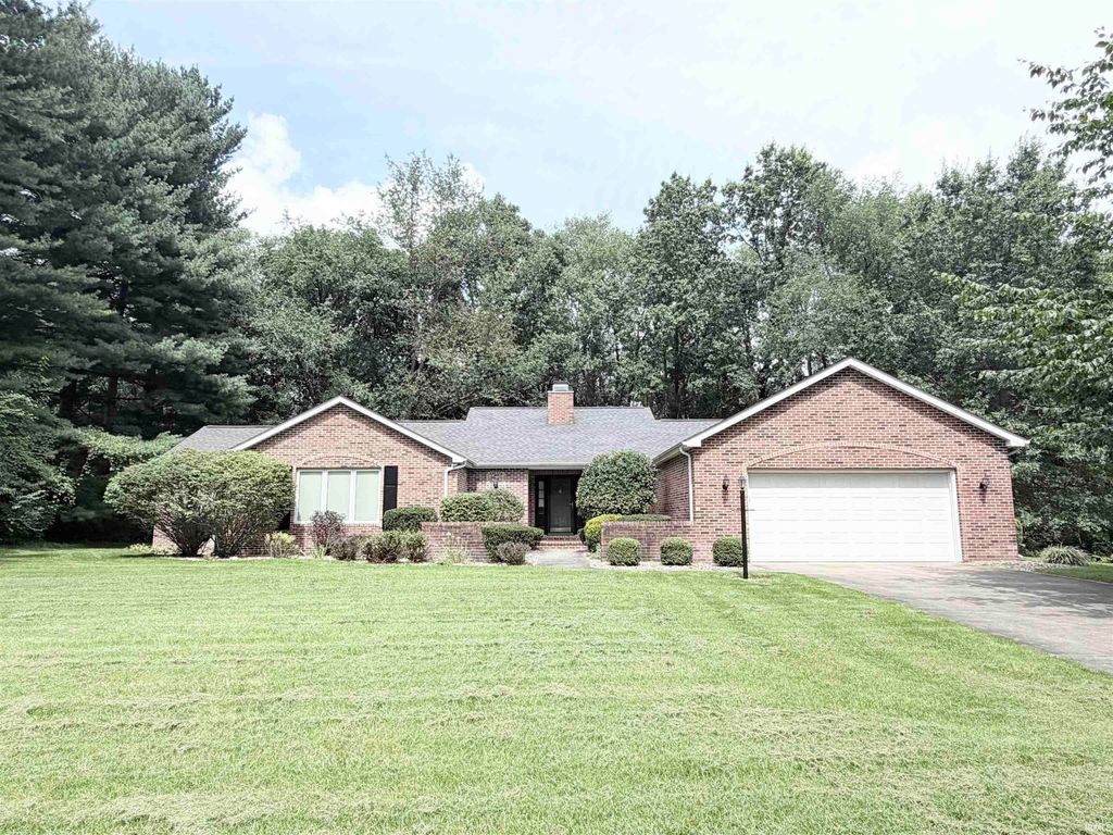 20711 Windrush Court, South Bend, IN 46614