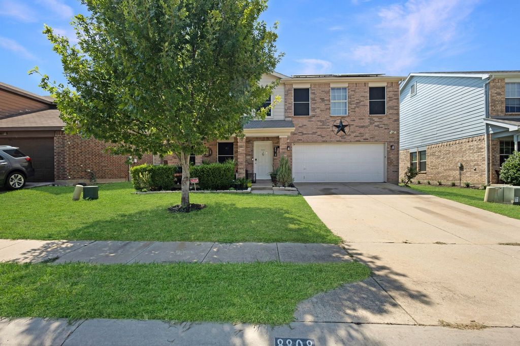 8808 Sagebrush Trail, Cross Roads, TX 76227