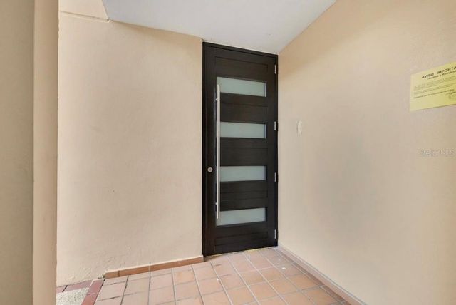 J 109 CALLE PLUMOSO REAL J 109, Guaynabo, PR 00966