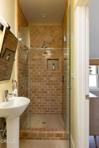 1030 Adelaine Avenue, South Pasadena, CA 91030