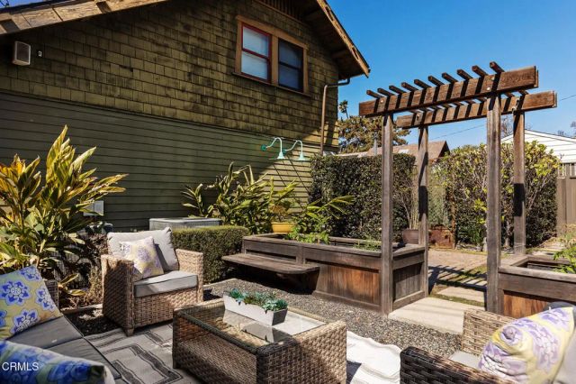 1030 Adelaine Avenue, South Pasadena, CA 91030