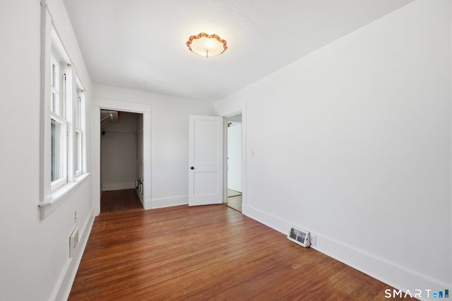 16 Goodsell Street, West Hartford, CT 06110