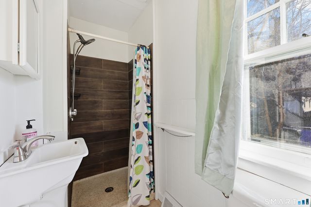 16 Goodsell Street, West Hartford, CT 06110