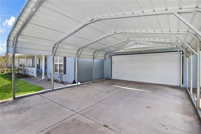 3304 Hughes Avenue, Parsons, KS 67357