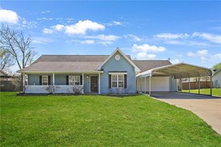 3304 Hughes Avenue, Parsons, KS 67357