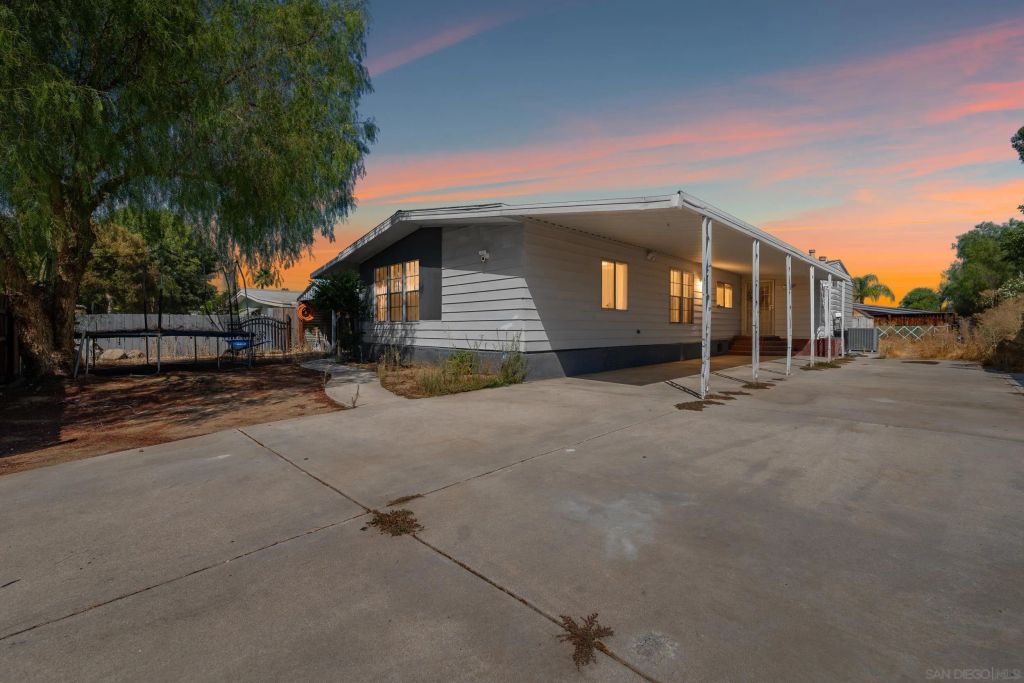 26091 San Quintin Rd, Menifee, CA 92584