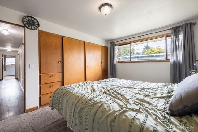 937 Fidalgo Street, Sedro Woolley, WA 98284