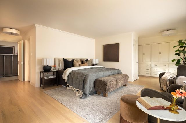 450 Woodland Rd, Kentfield, CA 94904