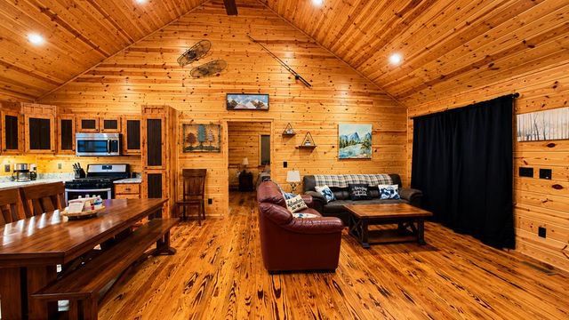 449 Legendary Ridge Road, Murphy, NC 28906