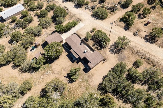 12515 Nearwood Road, Juniper Hills, CA 93553