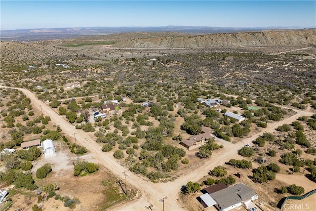 12515 Nearwood Road, Juniper Hills, CA 93553