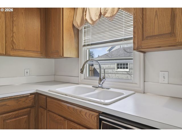 3635 Ne GOING St, Portland, OR 97211